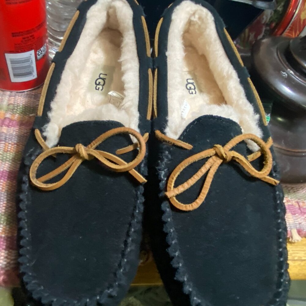 UGG  Size 9 Olsen Slippers  Suede House Shoe Moccasins - Picture 6 of 14
